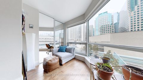 Photo 12 at 408 - 10 Queens Quay W, Waterfront Communities C1, Toronto