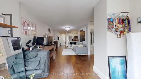 Photo 13 at 408 - 10 Queens Quay W, Waterfront Communities C1, Toronto