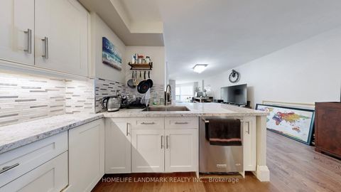 Photo 17 at 408 - 10 Queens Quay W, Waterfront Communities C1, Toronto
