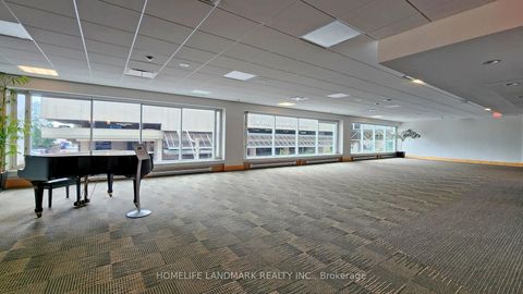 Photo 32 at 408 - 10 Queens Quay W, Waterfront Communities C1, Toronto