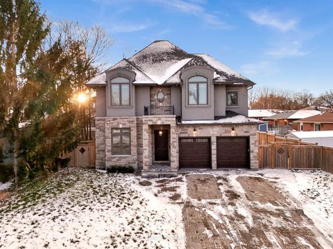 Photo 0 at 752 Hillview Crescent, West Shore, Pickering