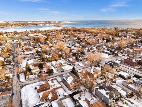 Photo 1 at 752 Hillview Crescent, West Shore, Pickering