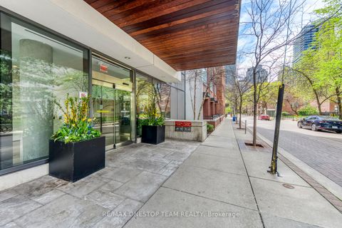Photo 3 at 1801 - 75 St Nicholas Street, Bay Street Corridor, Toronto