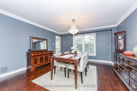 Photo 8 at 4 Robaldon Road, Rosethorn, Toronto