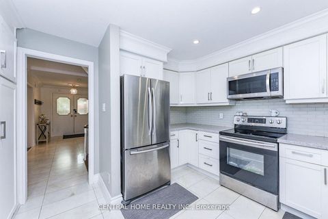Photo 15 at 4 Robaldon Road, Rosethorn, Toronto