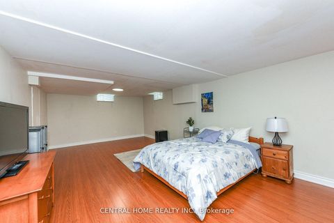 Photo 29 at 4 Robaldon Road, Rosethorn, Toronto