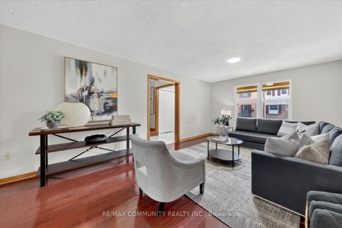 Photo 4 at 99 - 91 L'Amoreaux Drive, L'Amoreaux, Toronto