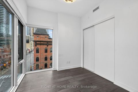 Photo 3 at 512 - 3 Gloucester Street, Yonge Corridor, Toronto