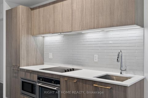 Photo 14 at 512 - 3 Gloucester Street, Yonge Corridor, Toronto