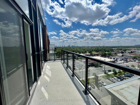 Photo 19 at 1011 - 2300 St. Clair Avenue W, Junction Area, Toronto