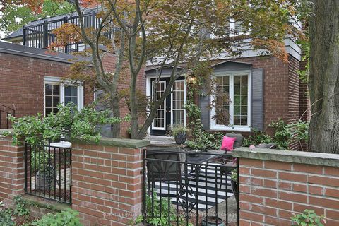 Photo 3 at 97 Bocastle Avenue, Lawrence Park North, Toronto