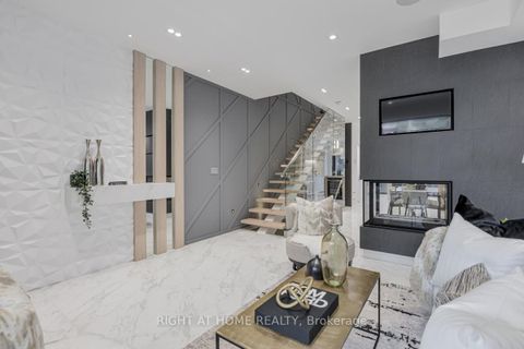 Photo 5 at 675 Huron Street, Annex, Toronto