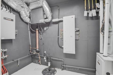 Photo 15 at 675 Huron Street, Annex, Toronto