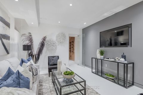 Photo 17 at 675 Huron Street, Annex, Toronto