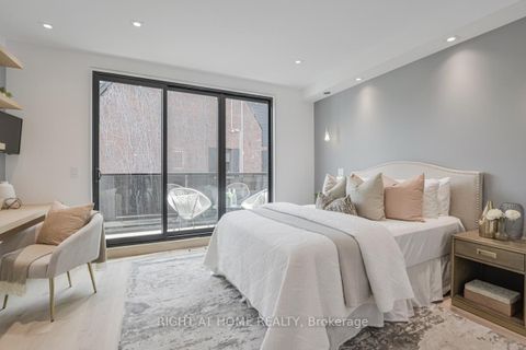 Photo 20 at 675 Huron Street, Annex, Toronto