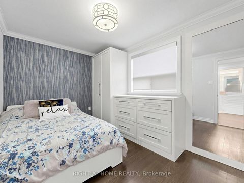 Photo 19 at 59 Terra Road, East Woodbridge, Vaughan