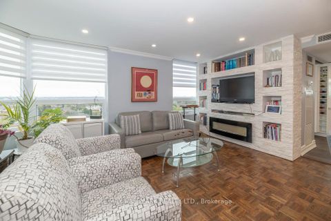 Photo 9 at 1004 - 7601 Bathurst Street, Yorkhill, Vaughan