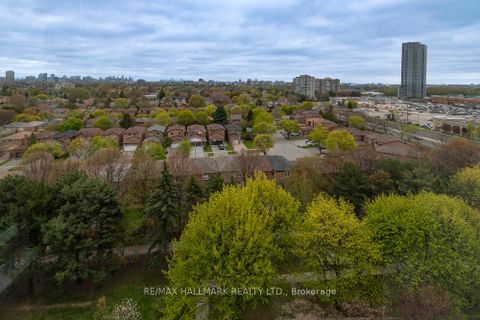 Photo 24 at 1004 - 7601 Bathurst Street, Yorkhill, Vaughan