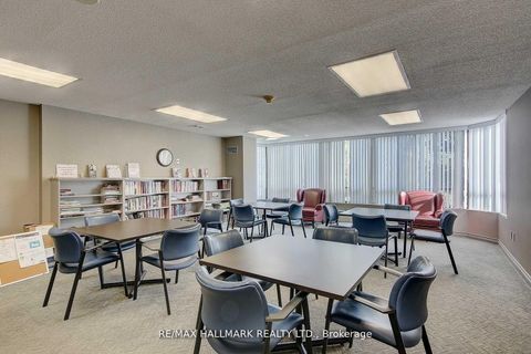 Photo 39 at 1004 - 7601 Bathurst Street, Yorkhill, Vaughan