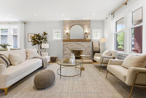 Photo 5 at 65 Harding Boulevard, Cliffside, Toronto