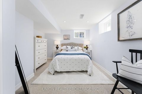 Photo 26 at 65 Harding Boulevard, Cliffside, Toronto