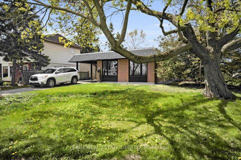 Photo 0 at 664 Breezy Drive, West Shore, Pickering