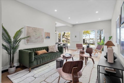 Photo 1 at 664 Breezy Drive, West Shore, Pickering