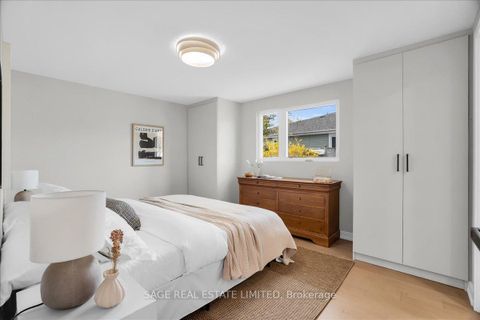 Photo 8 at 664 Breezy Drive, West Shore, Pickering