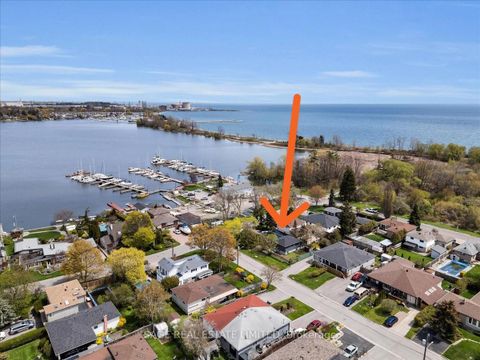 Photo 21 at 664 Breezy Drive, West Shore, Pickering