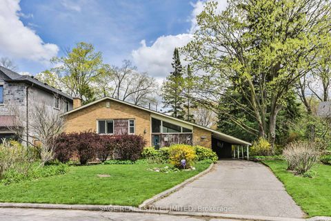 Photo 1 at 56 Grangemill Crescent, Don Mills, Toronto