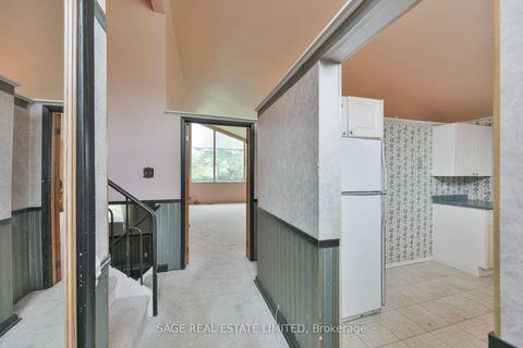 Photo 6 at 56 Grangemill Crescent, Don Mills, Toronto
