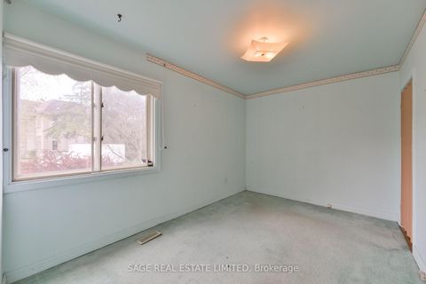 Photo 18 at 56 Grangemill Crescent, Don Mills, Toronto