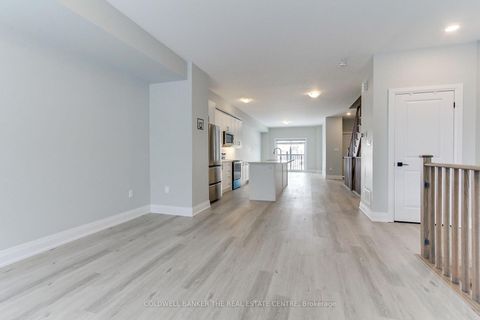 Photo 1 at 1481 Purchase Place, Lefroy, Innisfil