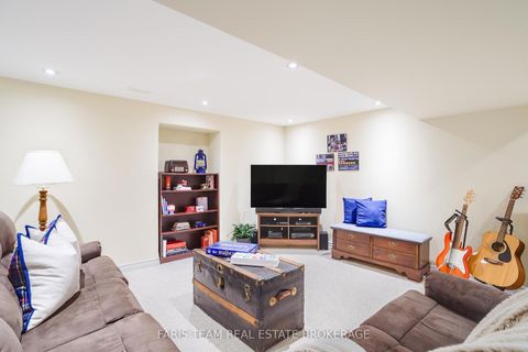 Photo 30 at 14 Bluewater Trail, Bayshore, Barrie