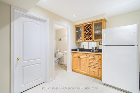 Photo 33 at 14 Bluewater Trail, Bayshore, Barrie