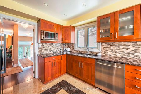 Photo 11 at 141 Dollery Court, Branson, Toronto
