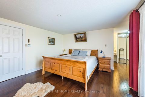 Photo 17 at 141 Dollery Court, Branson, Toronto