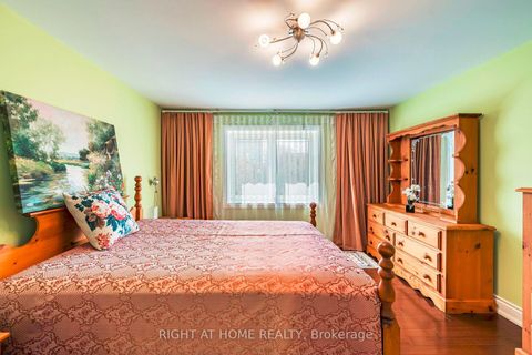 Photo 19 at 141 Dollery Court, Branson, Toronto