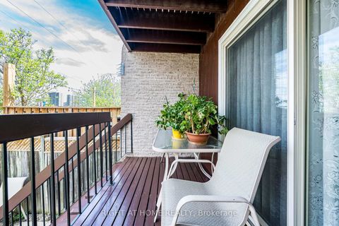 Photo 25 at 141 Dollery Court, Branson, Toronto