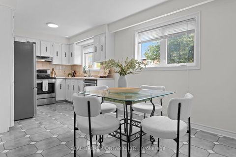 Photo 10 at 111 Madawaska Avenue, Newtonbrook East, Toronto
