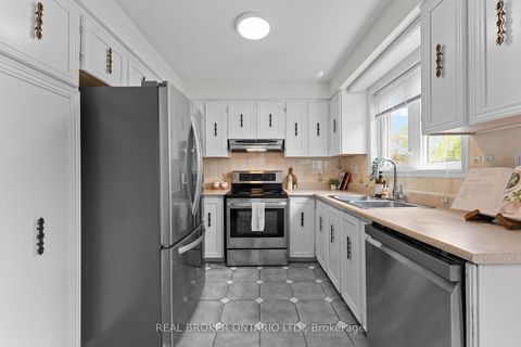 Photo 13 at 111 Madawaska Avenue, Newtonbrook East, Toronto