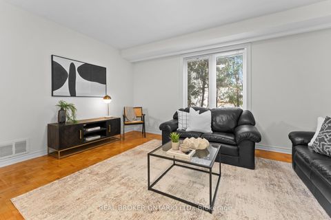 Photo 14 at 111 Madawaska Avenue, Newtonbrook East, Toronto