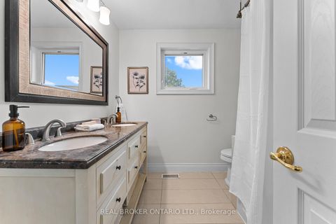 Photo 22 at 111 Madawaska Avenue, Newtonbrook East, Toronto