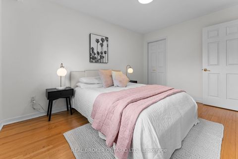 Photo 24 at 111 Madawaska Avenue, Newtonbrook East, Toronto