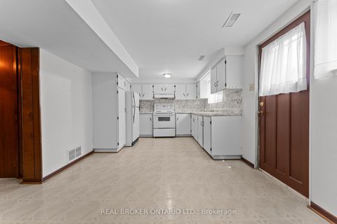 Photo 29 at 111 Madawaska Avenue, Newtonbrook East, Toronto