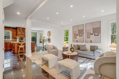 Photo 12 at 71 Ventura Way, Beverley Glen, Vaughan