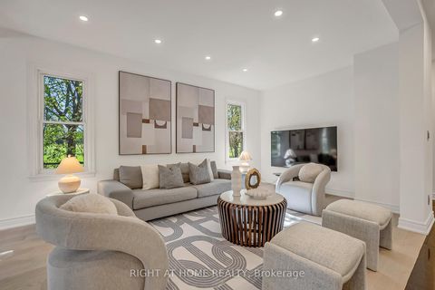 Photo 13 at 71 Ventura Way, Beverley Glen, Vaughan