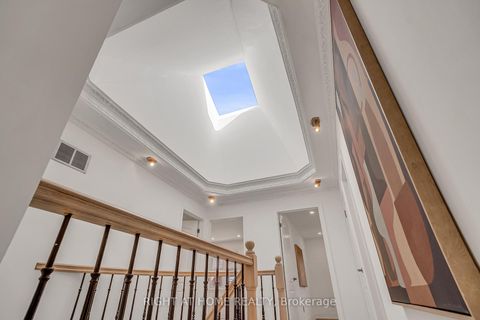 Photo 23 at 71 Ventura Way, Beverley Glen, Vaughan