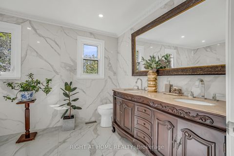Photo 27 at 71 Ventura Way, Beverley Glen, Vaughan