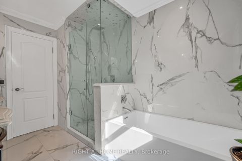 Photo 37 at 71 Ventura Way, Beverley Glen, Vaughan